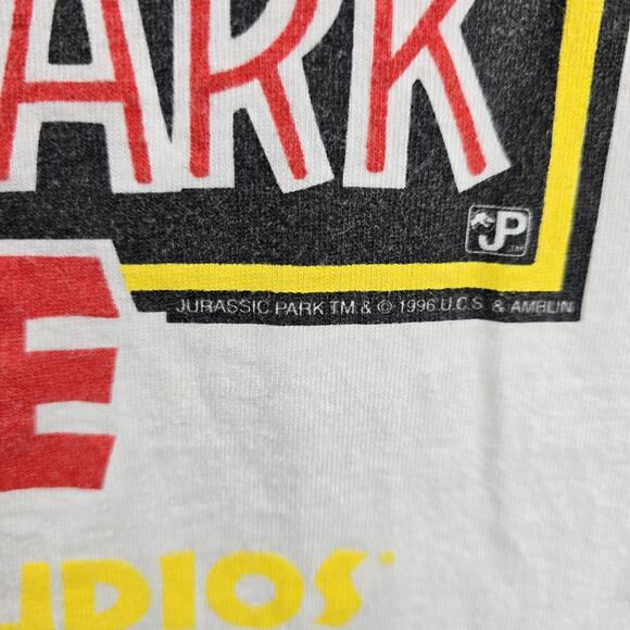 Vintage Jurassic Park Shirt Medium Survived The Ride Universal Studios 90s 1996 - Picture 4 of 9